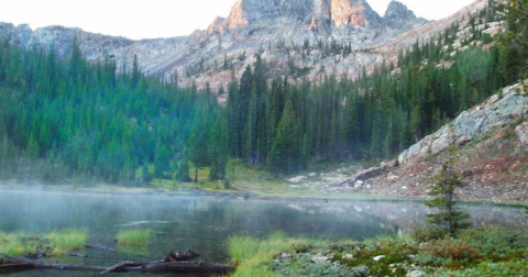 9 Beautiful Idaho Lakes With A Magical Aura About Them