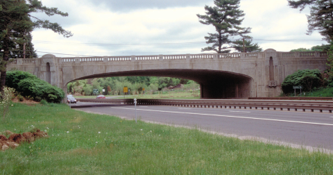 Enjoy A Scenic Drive Along Connecticut's 7 Most Beautiful Roads