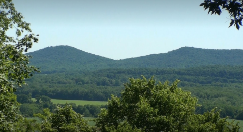 Few People Realize You Can Hike To The View That Inspired The Official State Seal Of Ohio