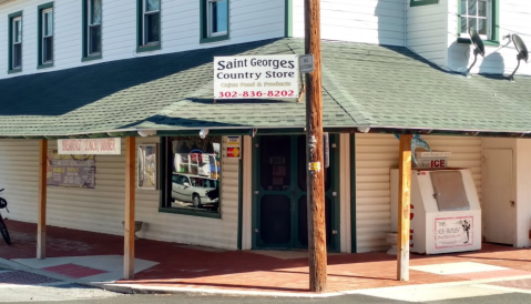 The Middle-Of-Nowhere General Store With Some Of The Best Cajun Food In Delaware