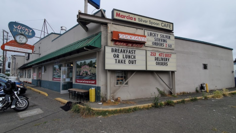 The Massive Brunch Plates At This Iconic Washington Restaurant Are The Perfect Way To Start Your Day