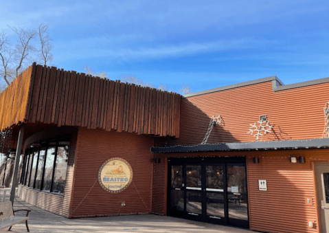 Dine With Elephants At This One-Of-A-Kind Zoo Restaurant In Utah