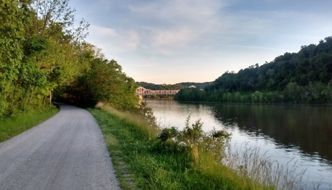 Follow The Ohio River Along This Scenic Drive Through The Buckeye State