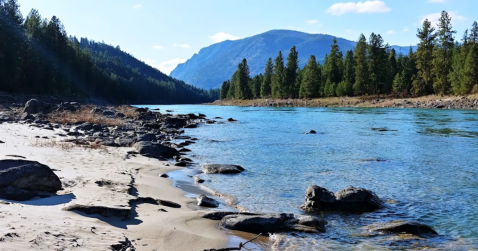 Follow The Clark Fork River Along This Scenic Drive Through Montana