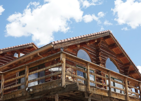 Dine Surrounded By Mountains At This Remote Restaurant In Utah