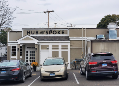 The Sunday Brunch Plates At This Iconic Connecticut Restaurant Are The Perfect Way To Start Your Day