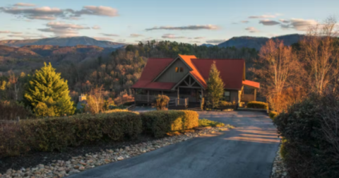 The Harry Potter-Themed Airbnb In Tennessee Is An Idyllic Getaway For Potterheads Of All Ages