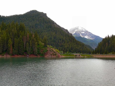 Enjoy Cool, Crisp Water At Tibble Fork Reservoir In Utah