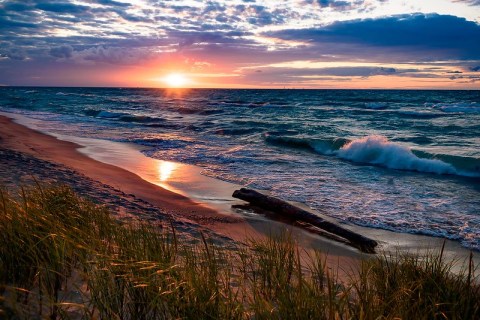 Follow The Lake Michigan Shoreline Along This Scenic Drive Through Indiana