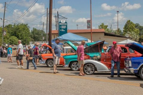 It Wouldn't Be A True Alabama Summer If You Didn't Attend The Alabama Blueberry Festival