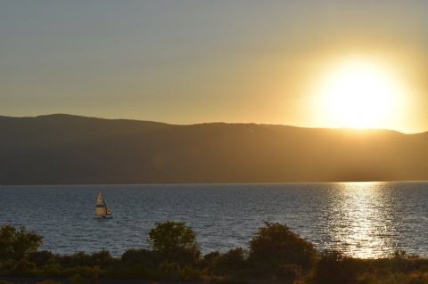 The Most Scenic Lake In Idaho Is Perfect For A Year-Round Vacation