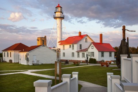 The Great Lakes Shipwreck Museum Is A Beachfront Attraction In Michigan You'll Want To Visit Over And Over Again