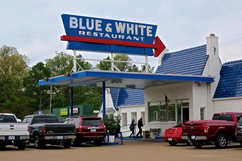 People Will Drive From All Over Mississippi To The Blue & White Restaurant, For The Nostalgia Alone