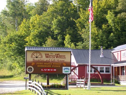 The Massive Brunch Plates At This Iconic New Hampshire Restaurant Are The Perfect Way To Start Your Day