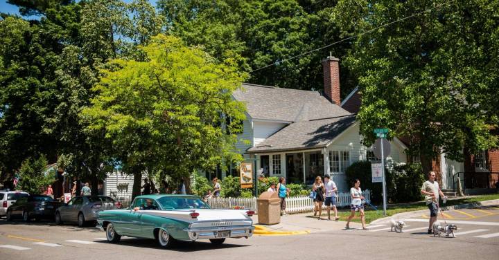 downtown saugatuck michigan