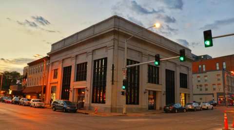 Have A Blast At An Adult Playground With Vintage Games And Mixed Drinks At Analog Arcade Bar In Iowa