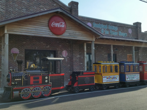 A Trip To Candyland Cottage In Louisiana Will Make You Feel Like A Kid Again