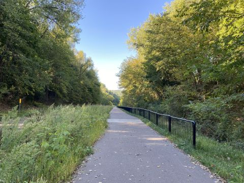 Take A Paved Loop Trail Around This Minnesota River For A Peaceful Adventure