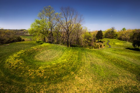 The Serpent-Shaped Earthwork In Ohio That Still Baffles Archaeologists To This Day