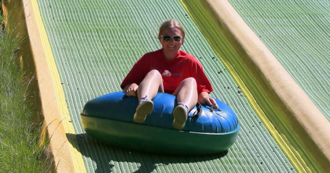 The Downhill Summer Tubing Adventure In Oregon That’s Unlike Any Other