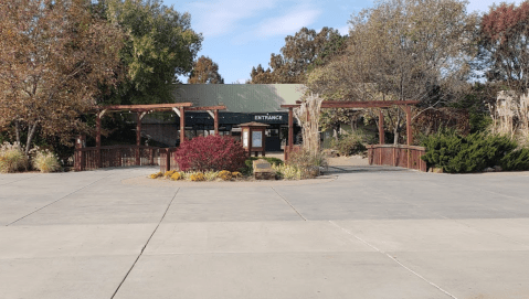 One Of The Best Zoos In The Country Is In Kansas, And It's Magical