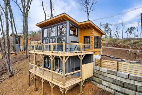 Hide Away From The World At This Magnificent Mountain Cabin In Tennessee