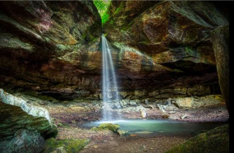 Few People Know There’s A Mystical Grotto Hidden Inside The Ozark National Forest In Arkansas