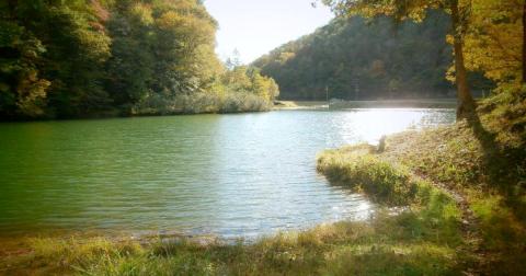 One Of The Most Remote Lakes In West Virginia Is Also The Most Peaceful