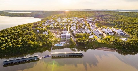 Oklahoma's Most Beautiful Lakefront Resort Is The Perfect Place For A Relaxing Getaway