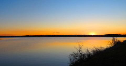 12 Gorgeous Lakes In Mississippi That You Must Check Out This Summer