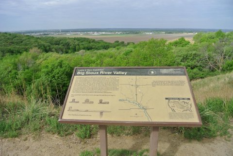 The One-Of-A-Kind Stone State Park In Iowa Is Absolutely Heaven On Earth