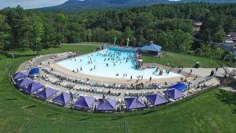 This Small Waterpark In New York With Private Cabanas Will Make Your Summer Epic