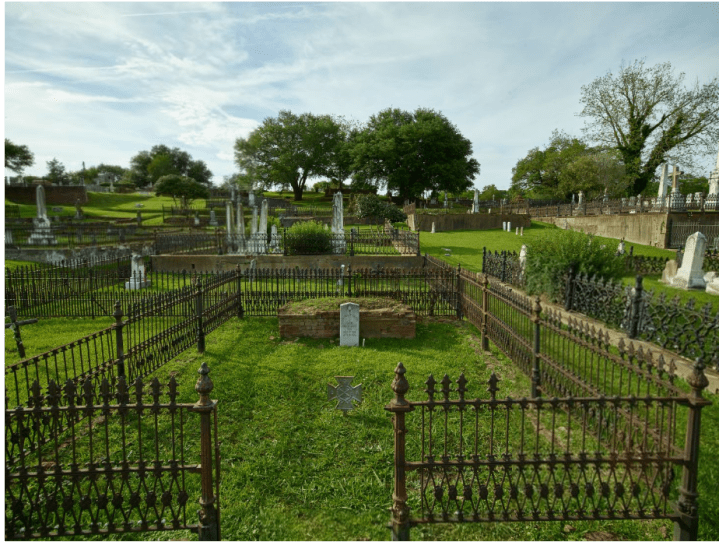 historic natchez Cemetery