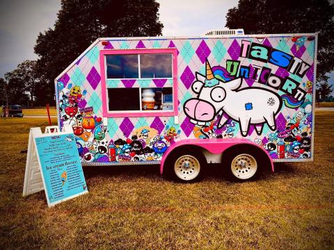 This Unicorn-Themed Food Truck In Missouri Is A Magical Place To Enjoy