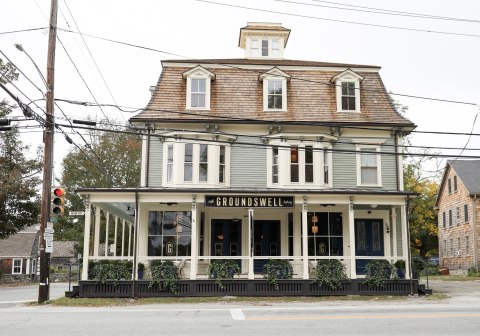 Nestled In The Middle Of A Garden Shop, This Tiny Rhode Island Cafe Is An Enchanting Day Trip Destination