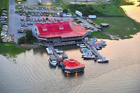 Dine On A Floating Boat At This Scenic Seafood Restaurant In Maryland