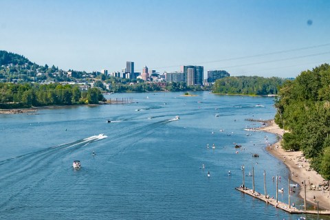 This Picturesque Park Is An Undiscovered Oasis Just Outside Portland, Oregon