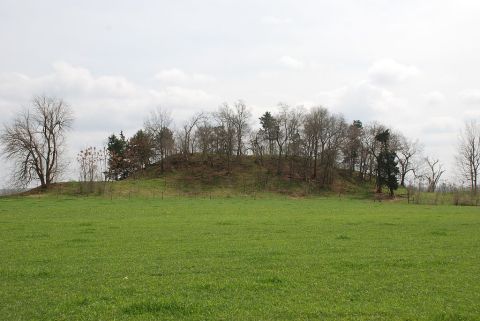 The Pyramid-Shaped Earthwork In Arkansas That Still Baffles Archaeologists To This Day