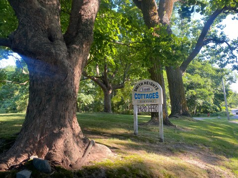 These Quaint Cottages On The Banks Of The Eastham Town Cove In Massachusetts Will Make Your Summer Splendid