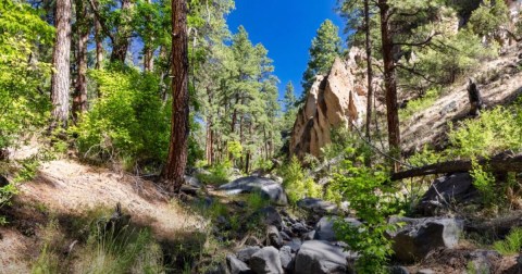 The Breathtaking Nature Town In New Mexico That's Home To Three National Park Sites