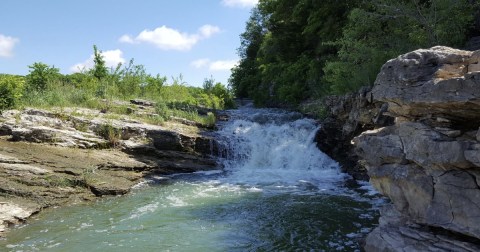 This Easy, 1.5 Mile Trail Leads To MacBride Falls, One Of Iowa's Most Underrated Waterfalls