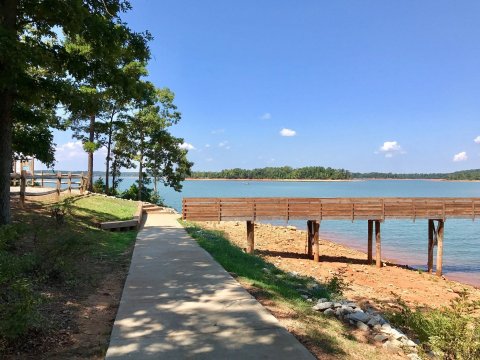 Explore South Carolina's Watery Western Border At This Underrated State Park