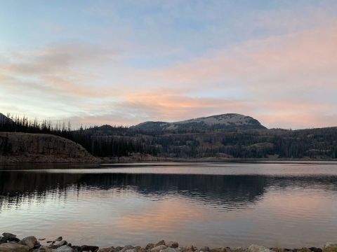 The Gorgeous 1-Mile Hike Near Utah’s Mirror Lake Highway That Will Lead You To Wall Lake