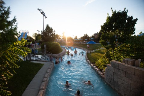 There's A Zoo And Aquarium Right Next To A Water Park In Ohio, Making For A Fun-Filled Family Outing