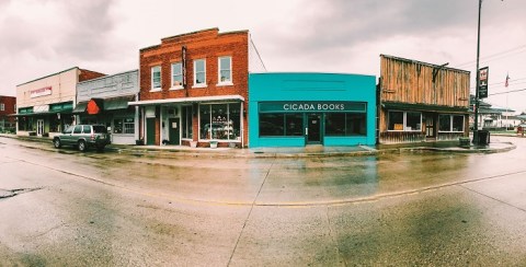 Cicada Books & Coffee Is A Bookstore Restaurant In West Virginia That’s Straight Out Of A Fairytale