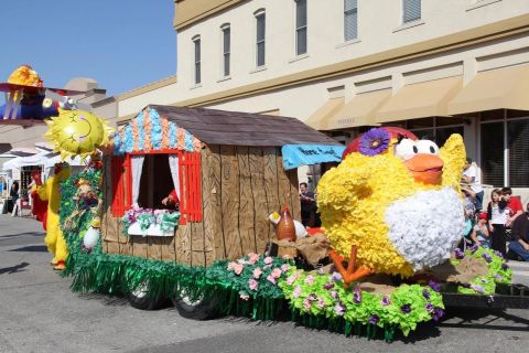 If There's One Fall Festival You Attend In Missouri, Make It The Liberty Fall Festival