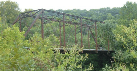 One Of The Most Haunted Bridges In Oklahoma, Boggy Creek Bridge Has Been Creepy Since 1924