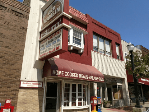 One Of The Oldest Family-Owned Restaurants In Michigan Is Also Among The Most Delicious Places You'll Ever Eat