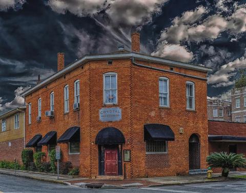 One Of The Oldest Restaurants In Georgia Is A Culinary Masterpiece