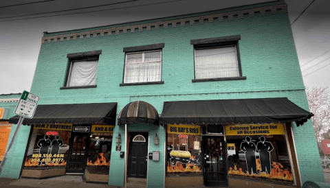 People Drive From All Over West Virginia To Eat At This Tiny But Legendary Barbecue Grill